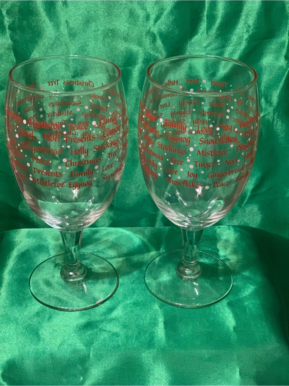Red Text Happy Holiday Print | Stemmed Wine Goblets/Glasses (2)